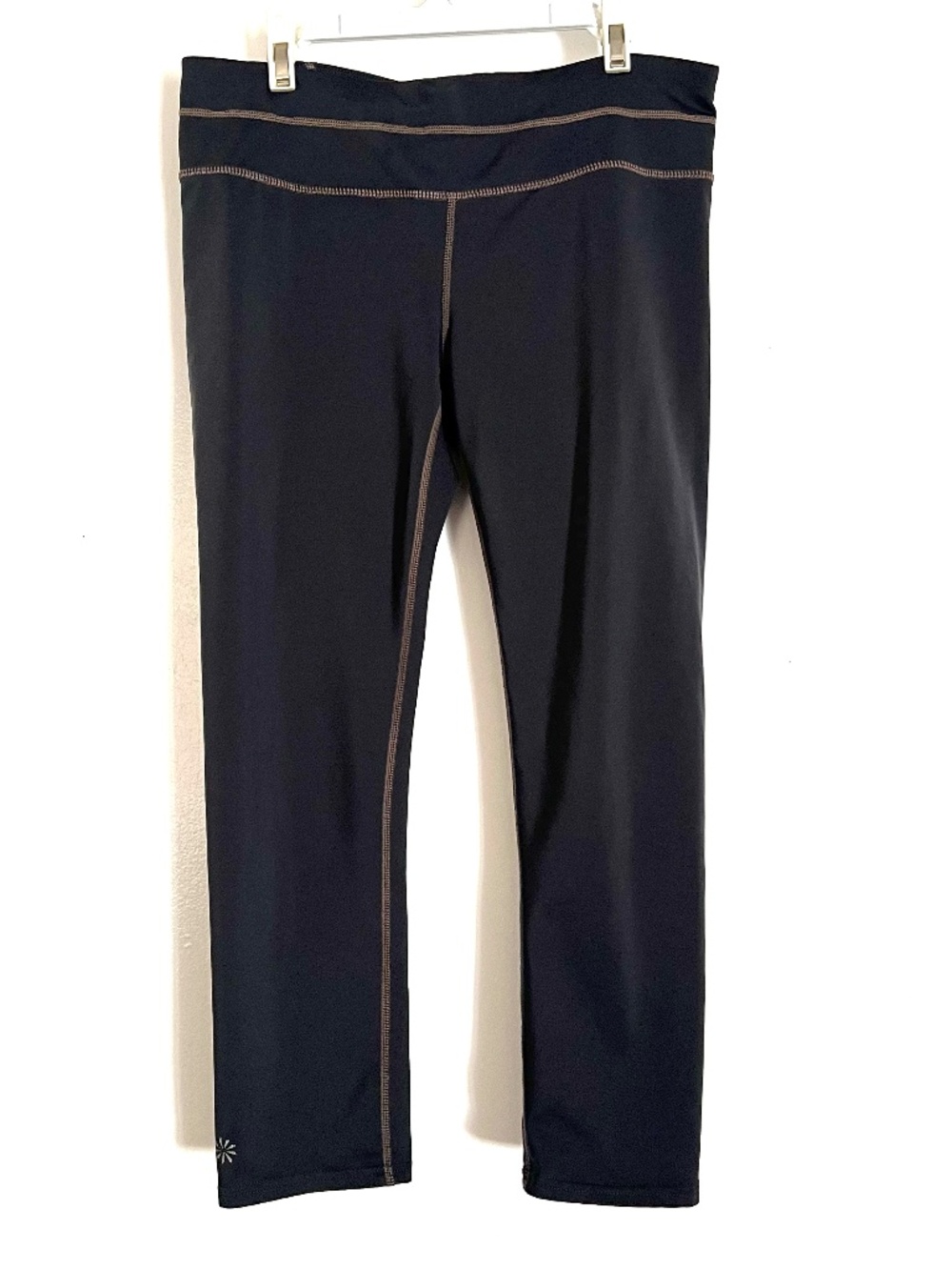 Athleta Cropped Activewear Leggings